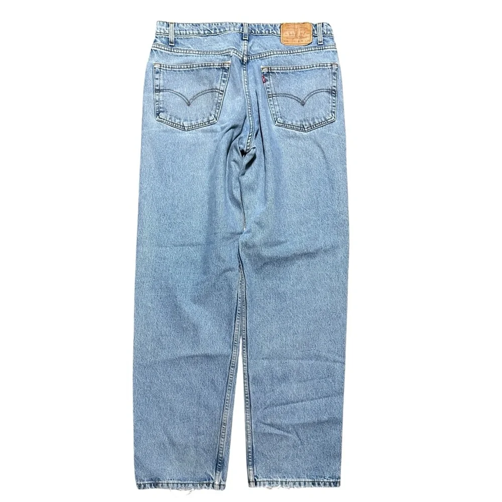 Levis leg opening